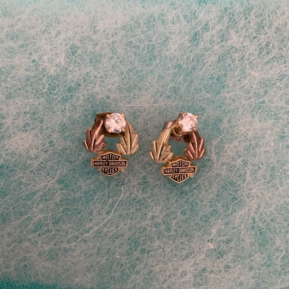 Harley-Davidson Jewelry - Harley Davidson 10k Gold Bar and Shield Cubic Zirconia Post Earrings